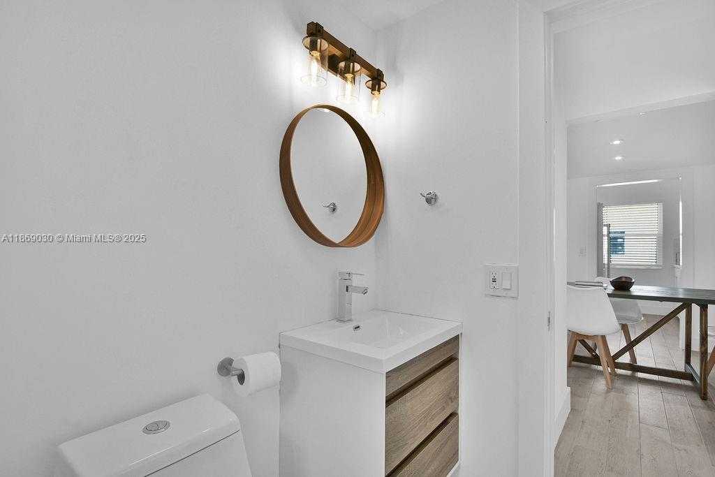 Small Image of 3521 SOUTH WEST 16TH ST, Miami Number 8