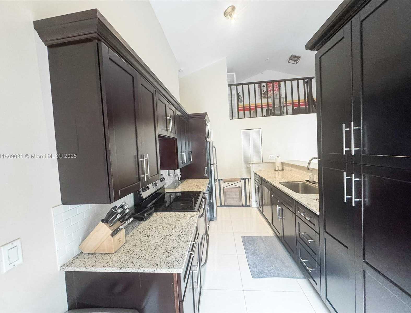 Small Image of 9635 SOUTH WEST 74TH ST, Miami Number 15