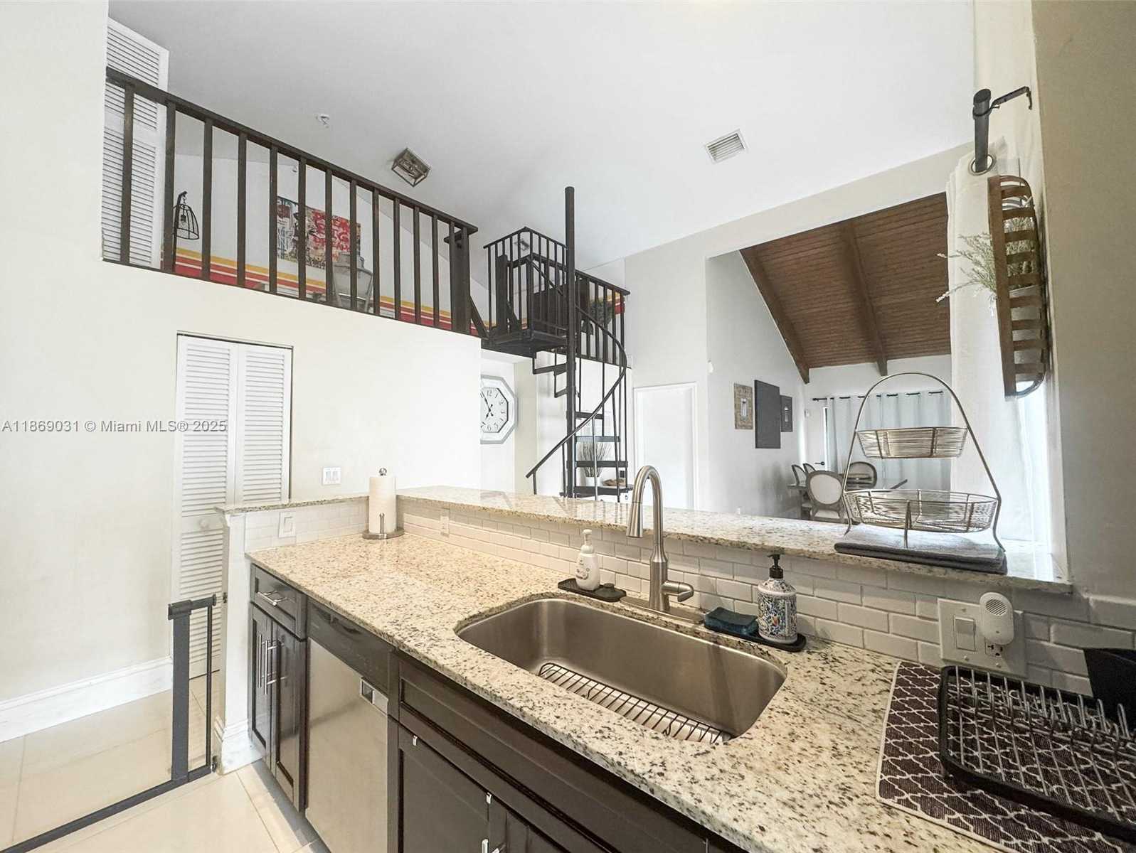 Small Image of 9635 SOUTH WEST 74TH ST, Miami Number 16