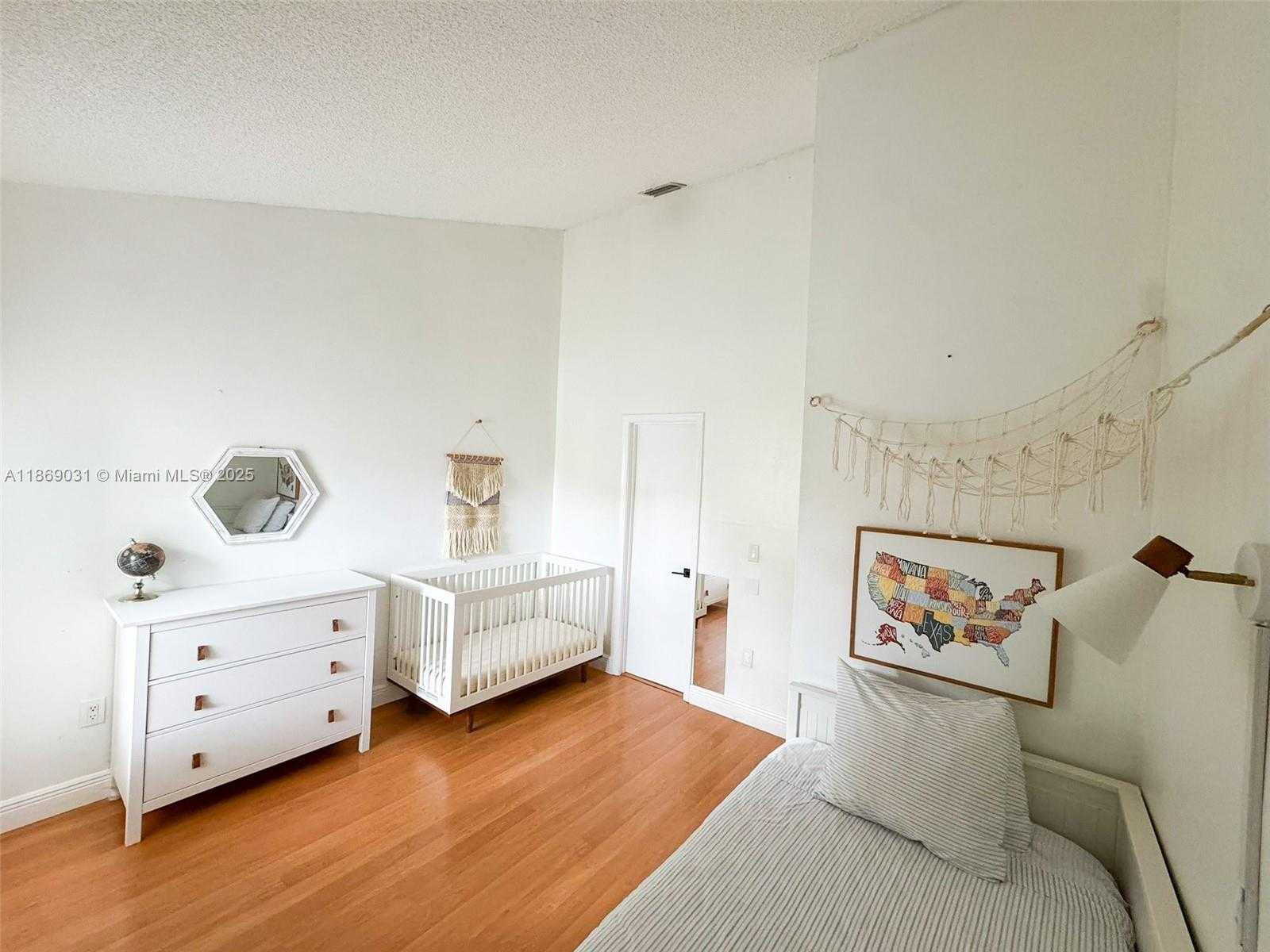 Small Image of 9635 SOUTH WEST 74TH ST, Miami Number 24