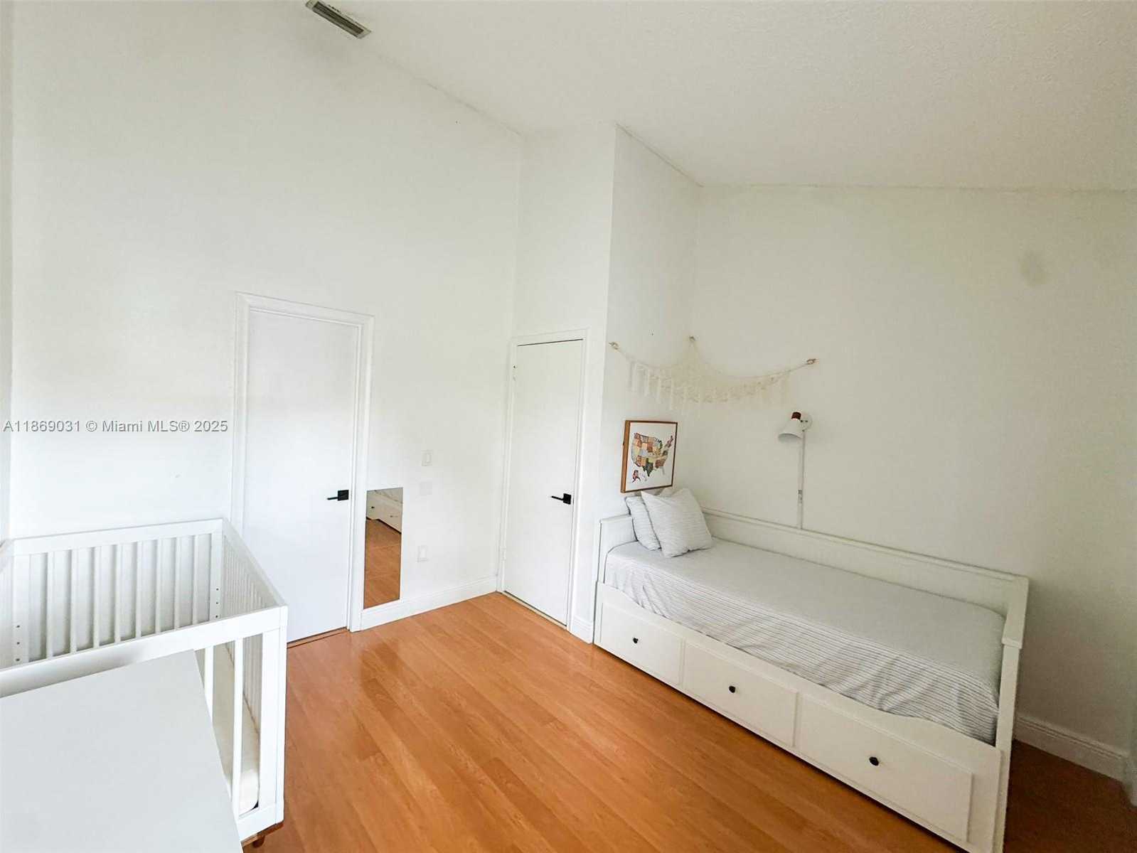 Small Image of 9635 SOUTH WEST 74TH ST, Miami Number 25