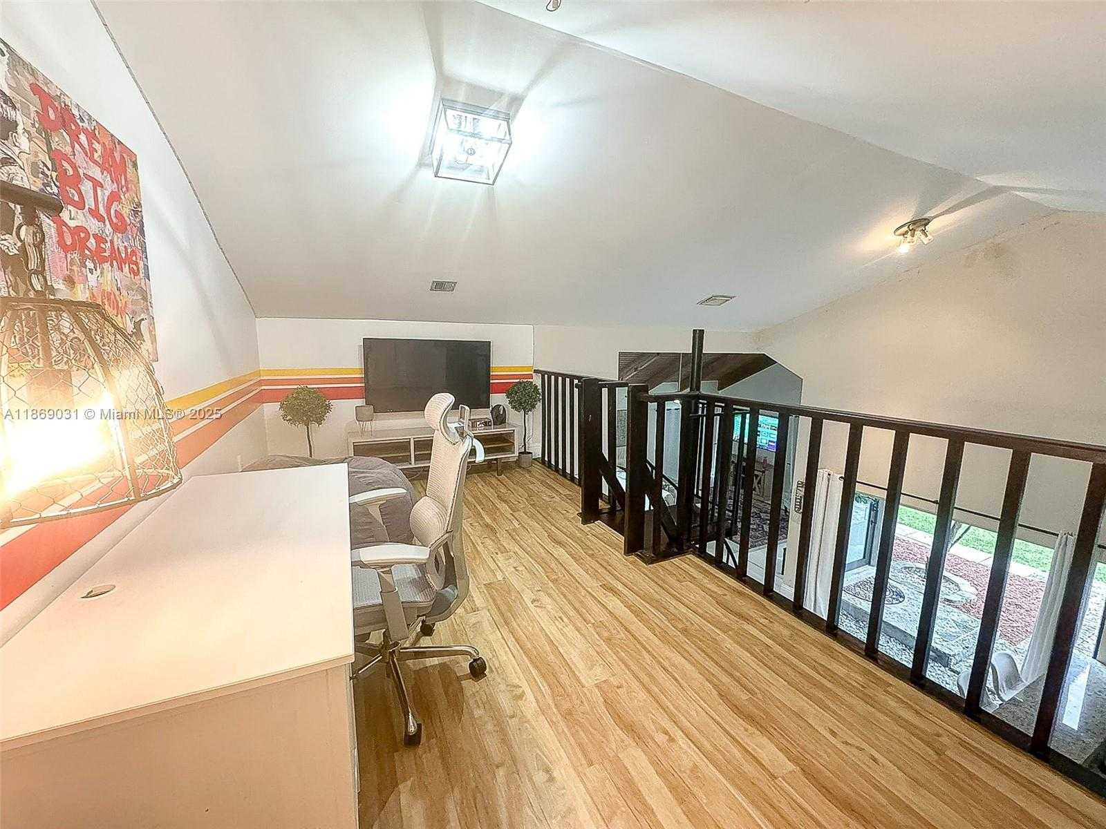 Small Image of 9635 SOUTH WEST 74TH ST, Miami Number 30