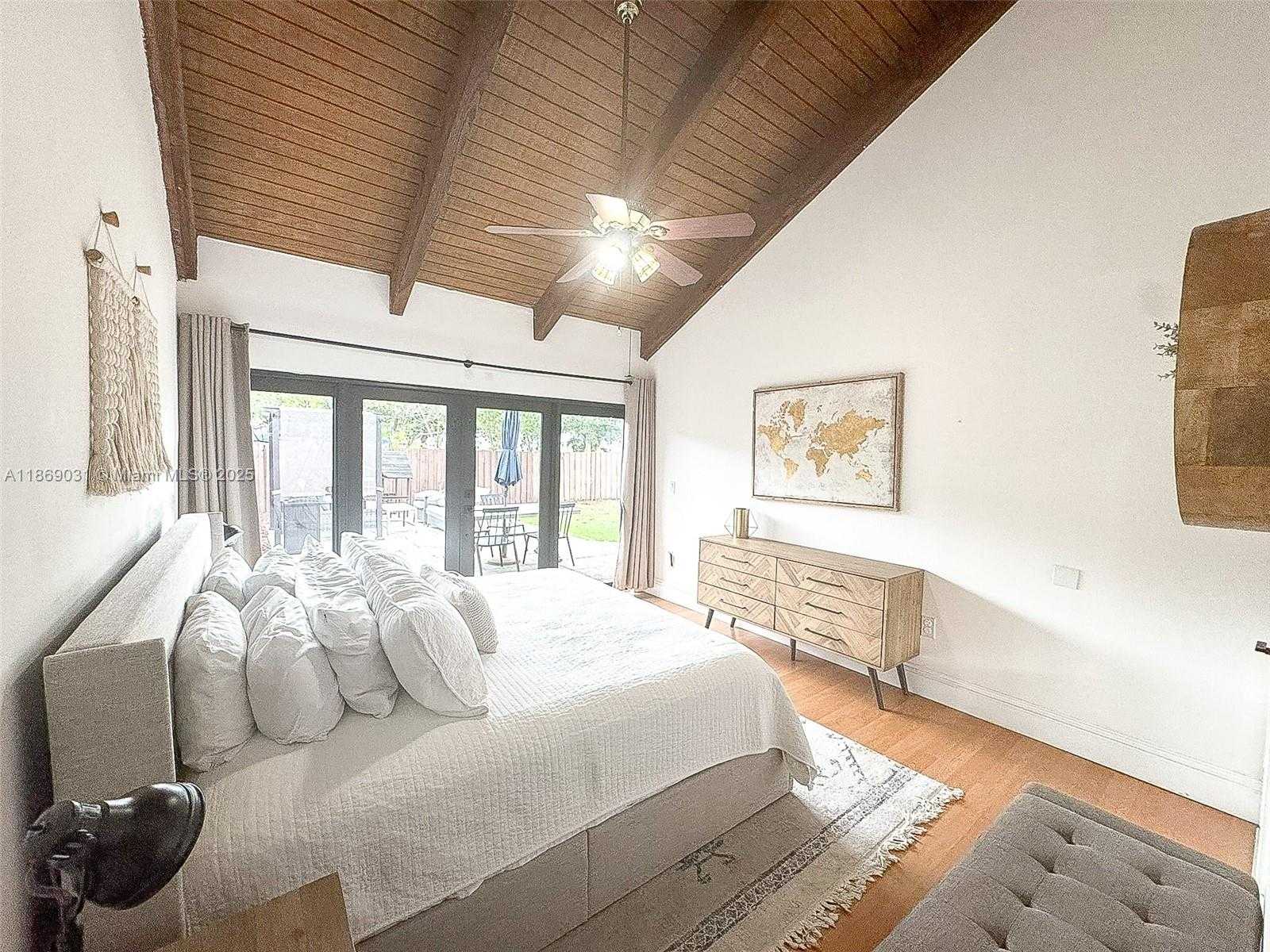 Small Image of 9635 SOUTH WEST 74TH ST, Miami Number 34