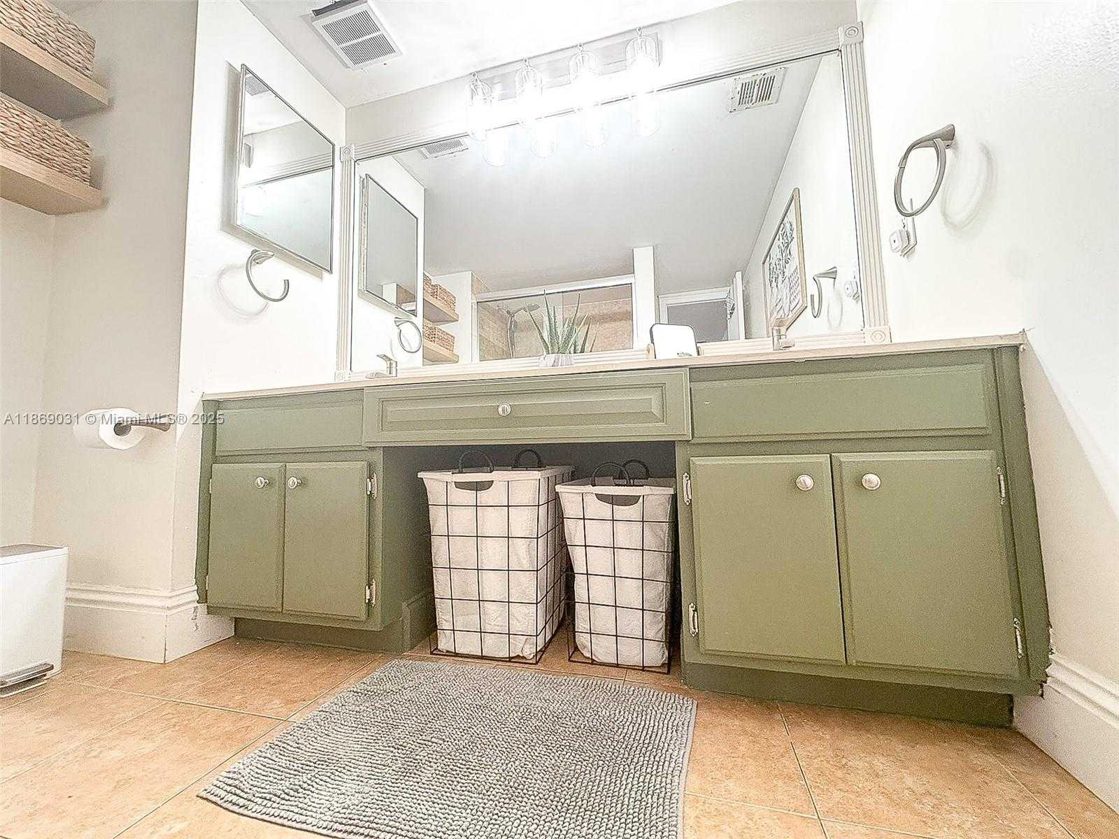 Small Image of 9635 SOUTH WEST 74TH ST, Miami Number 39