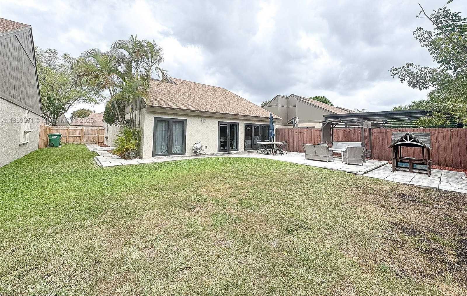 Small Image of 9635 SOUTH WEST 74TH ST, Miami Number 42