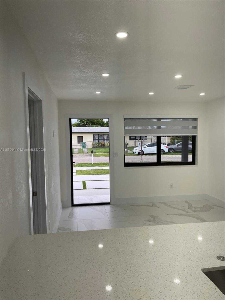 Small Image of 14940 SOUTH WEST 297TH ST, Homestead Number 18