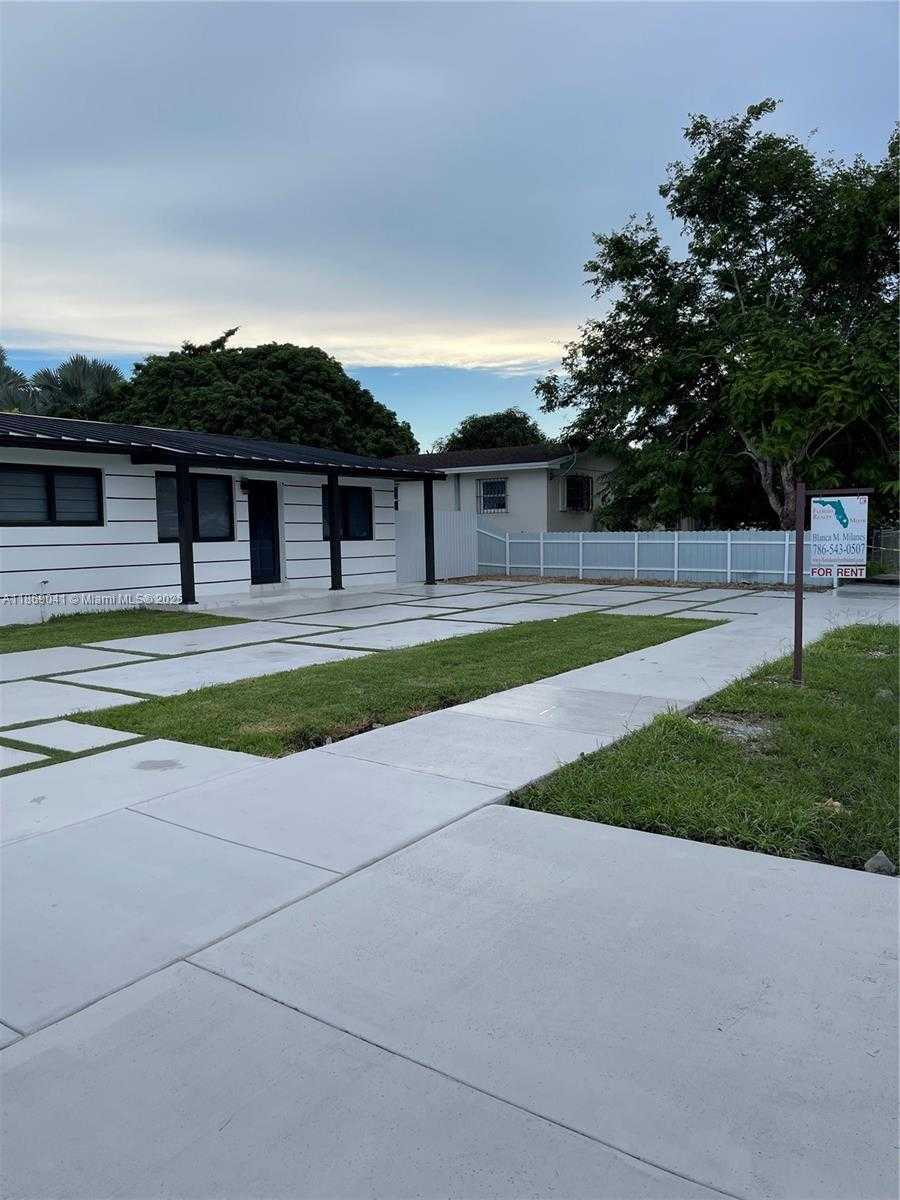 Small Image of 14940 SOUTH WEST 297TH ST, Homestead Number 2