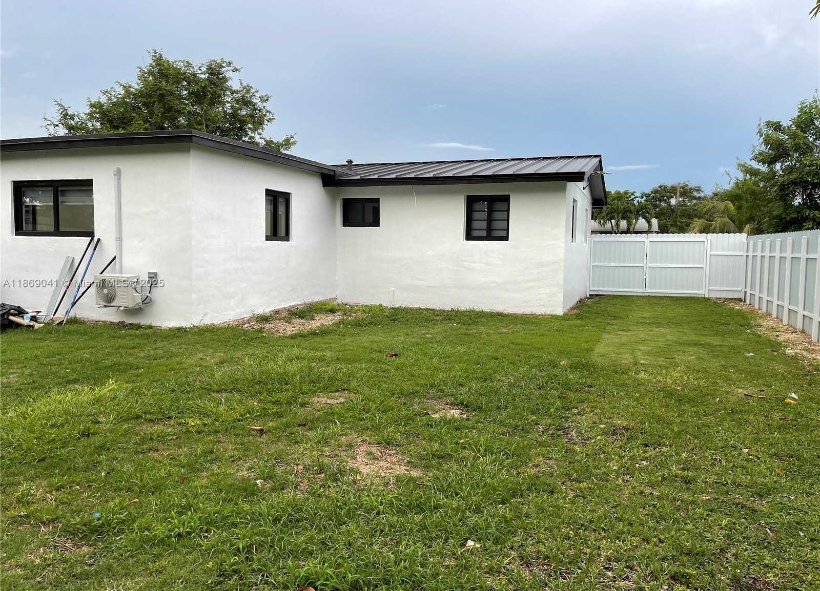 Small Image of 14940 SOUTH WEST 297TH ST, Homestead Number 66