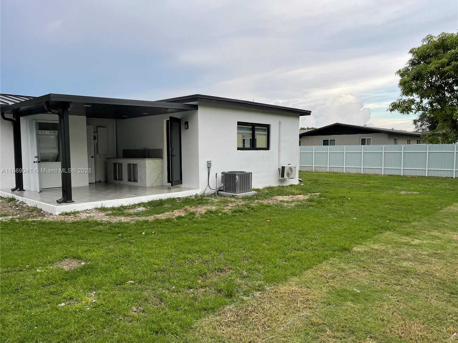 Small Image of 14940 SOUTH WEST 297TH ST, Homestead Number 68