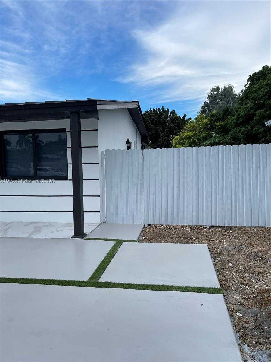 Small Image of 14940 SOUTH WEST 297TH ST, Homestead Number 7