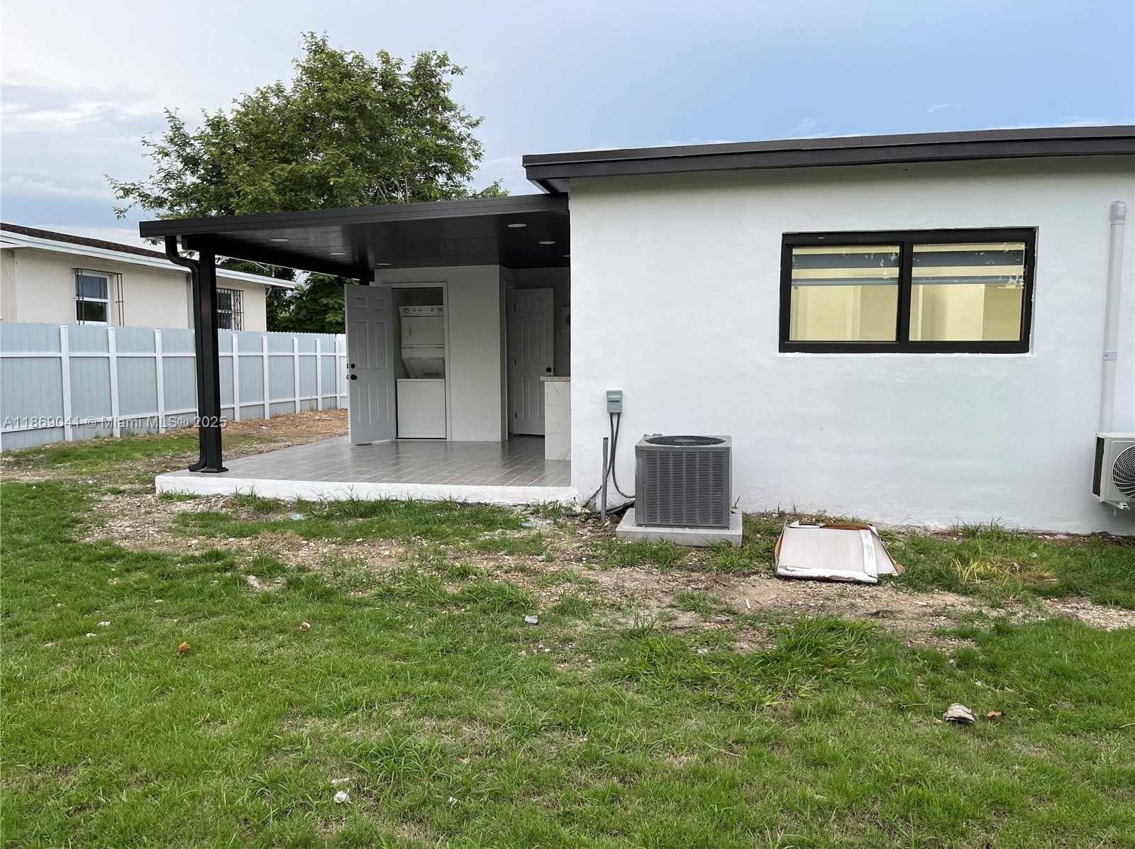 Small Image of 14940 SOUTH WEST 297TH ST, Homestead Number 77