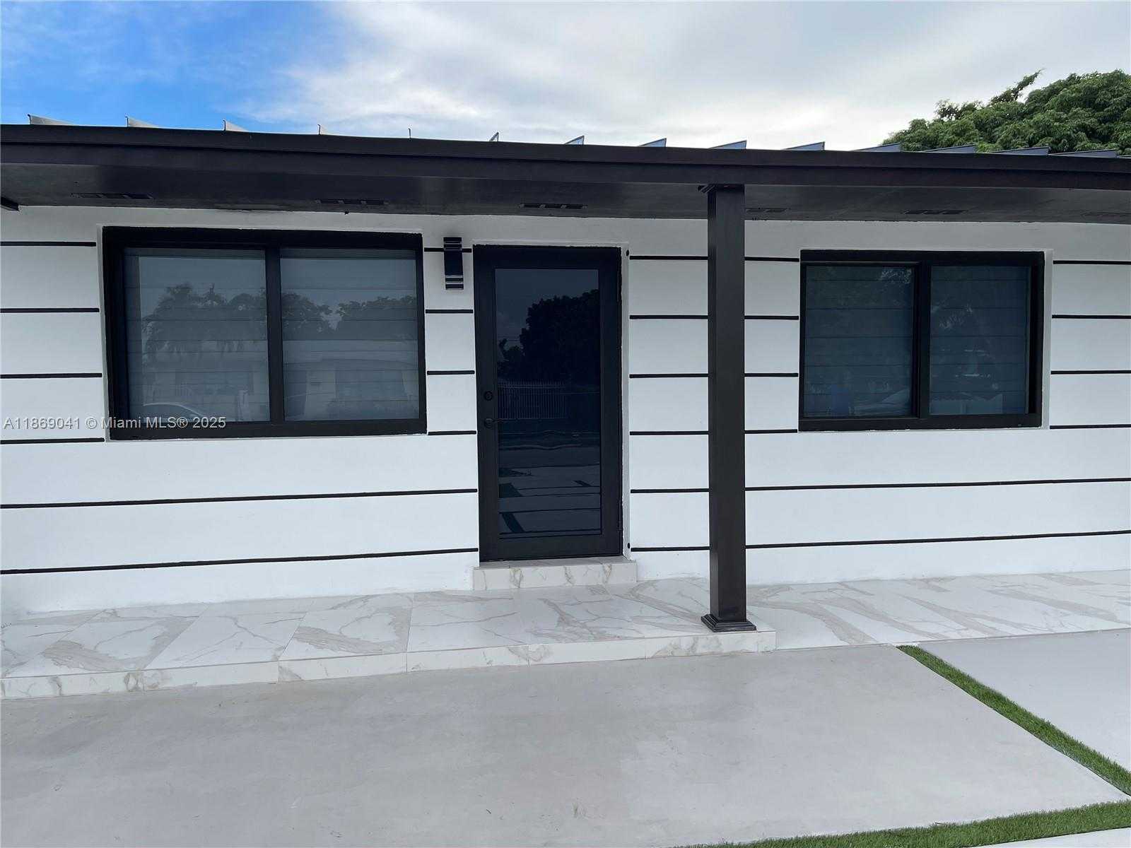 Small Image of 14940 SOUTH WEST 297TH ST, Homestead Number 8