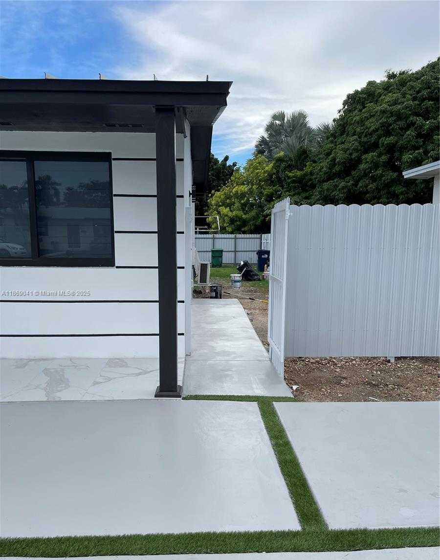 Small Image of 14940 SOUTH WEST 297TH ST, Homestead Number 9
