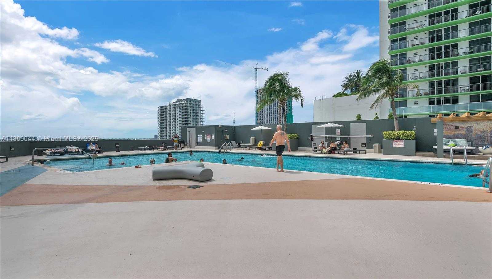 Small Image of 1750 NORTH BAYSHORE DR #4504, Miami Number 24