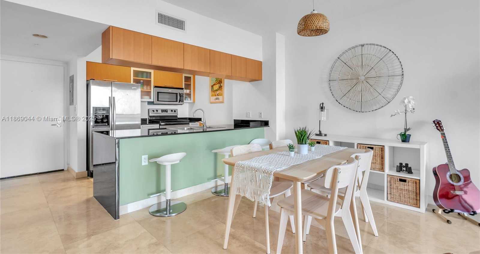 Small Image of 1750 NORTH BAYSHORE DR #4504, Miami Number 5