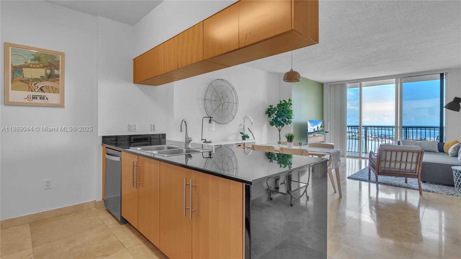 Small Image of 1750 NORTH BAYSHORE DR #4504, Miami Number 7