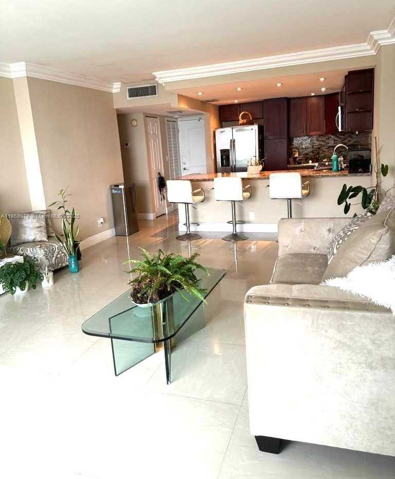 Small Image of 100 BAYVIEW DR #1230, Sunny Isles Beach Number 14
