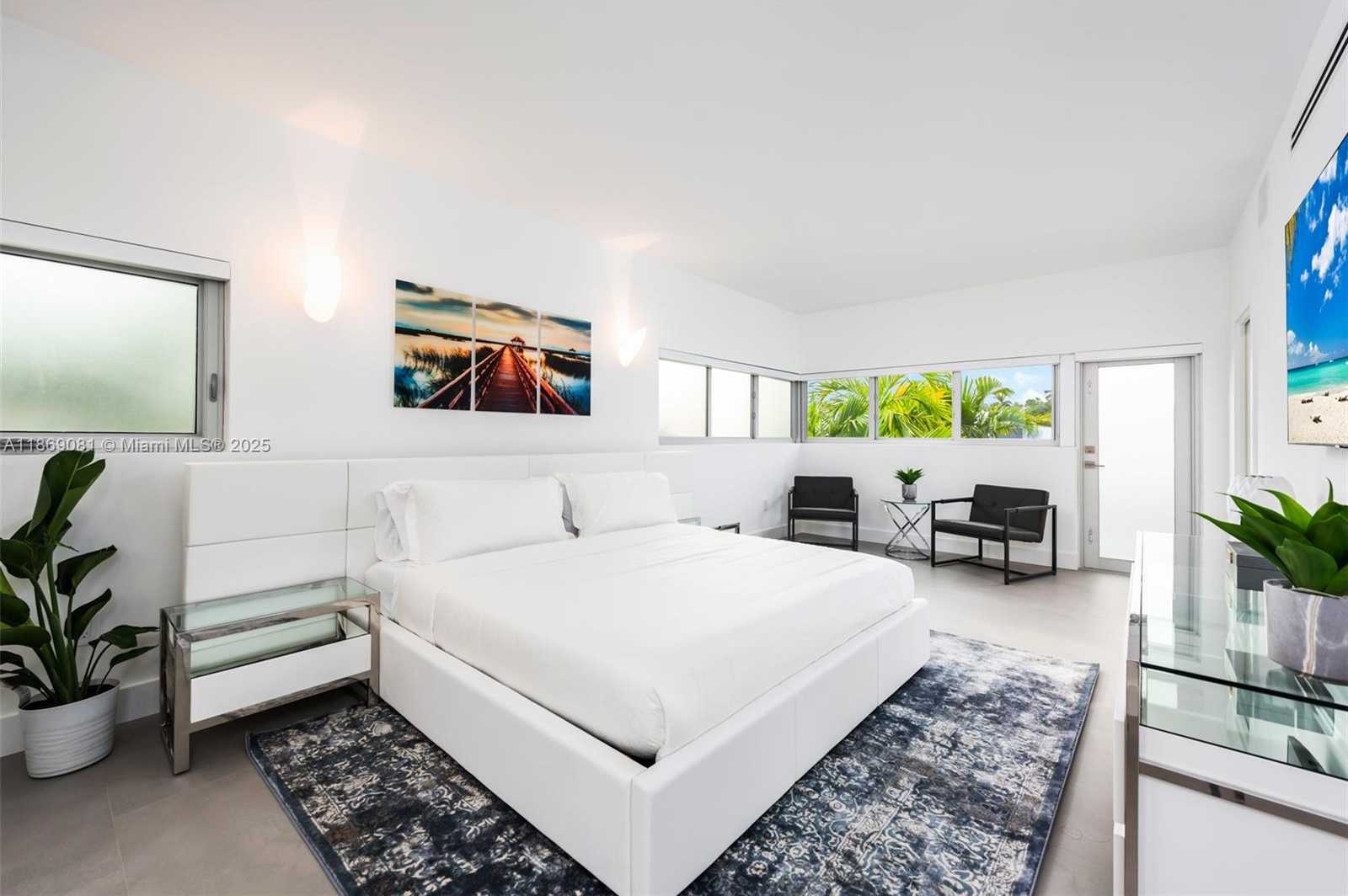 Small Image of 1785 FAIRHAVEN PL, Miami Number 21