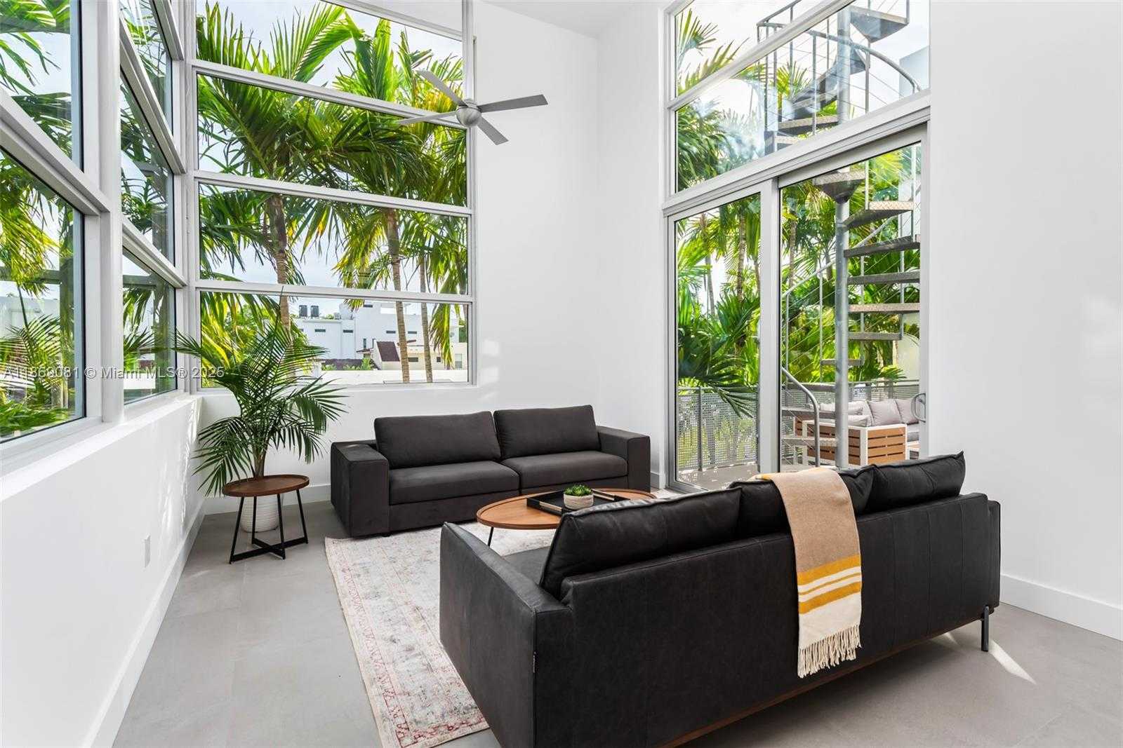 Small Image of 1785 FAIRHAVEN PL, Miami Number 30