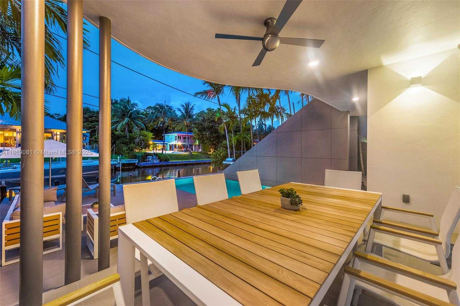 Small Image of 1785 FAIRHAVEN PL, Miami Number 31