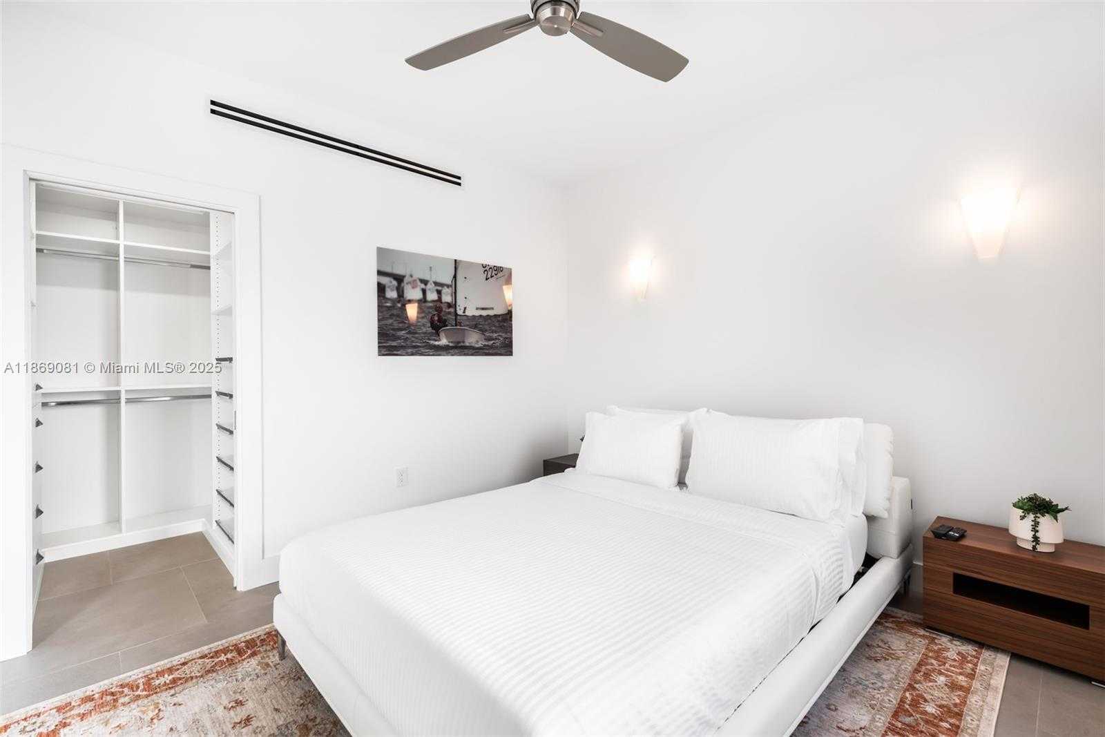 Small Image of 1785 FAIRHAVEN PL, Miami Number 32