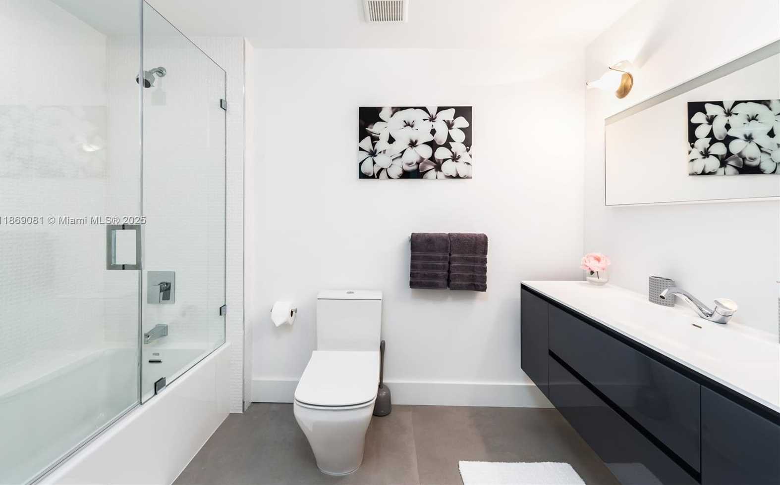 Small Image of 1785 FAIRHAVEN PL, Miami Number 34