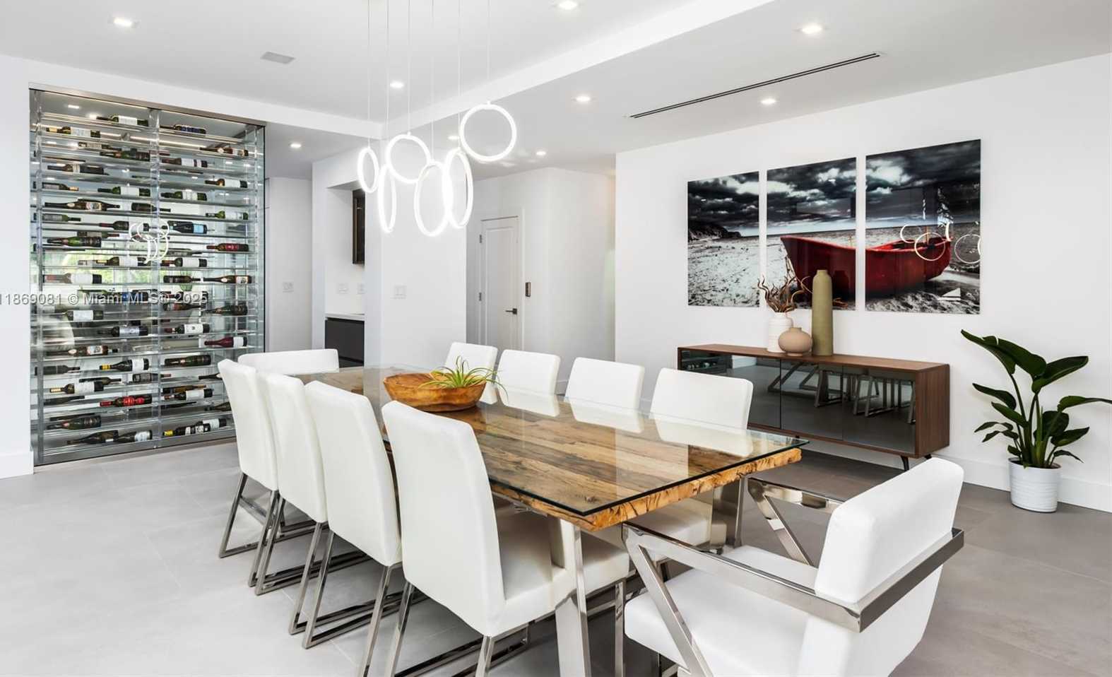 Small Image of 1785 FAIRHAVEN PL, Miami Number 7