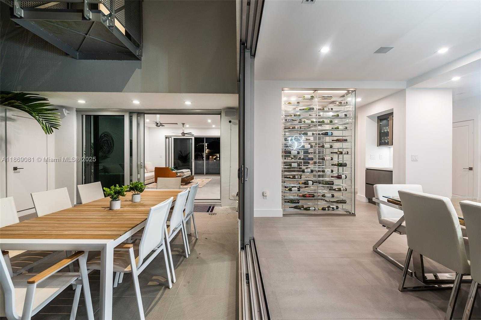 Small Image of 1785 FAIRHAVEN PL, Miami Number 9