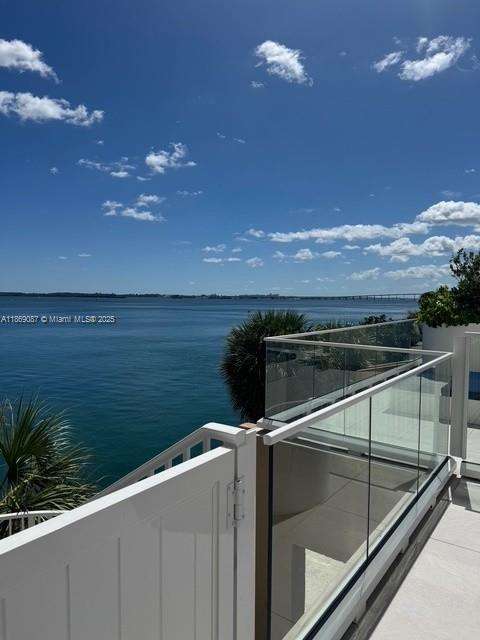 Small Image of 770 CLAUGHTON ISLAND DR #1507, Miami Number 10