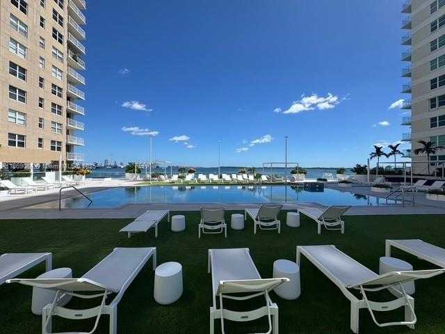 Small Image of 770 CLAUGHTON ISLAND DR #1507, Miami Number 11