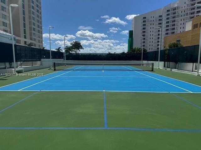 Small Image of 770 CLAUGHTON ISLAND DR #1507, Miami Number 12