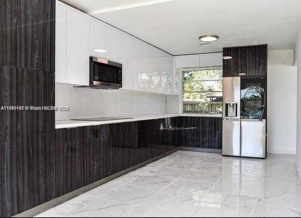 Small Image of 17790 SOUTH WEST 110TH CT, Miami Number 10