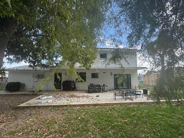Small Image of 17790 SOUTH WEST 110TH CT, Miami Number 3