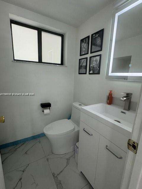 Small Image of 17790 SOUTH WEST 110TH CT, Miami Number 4