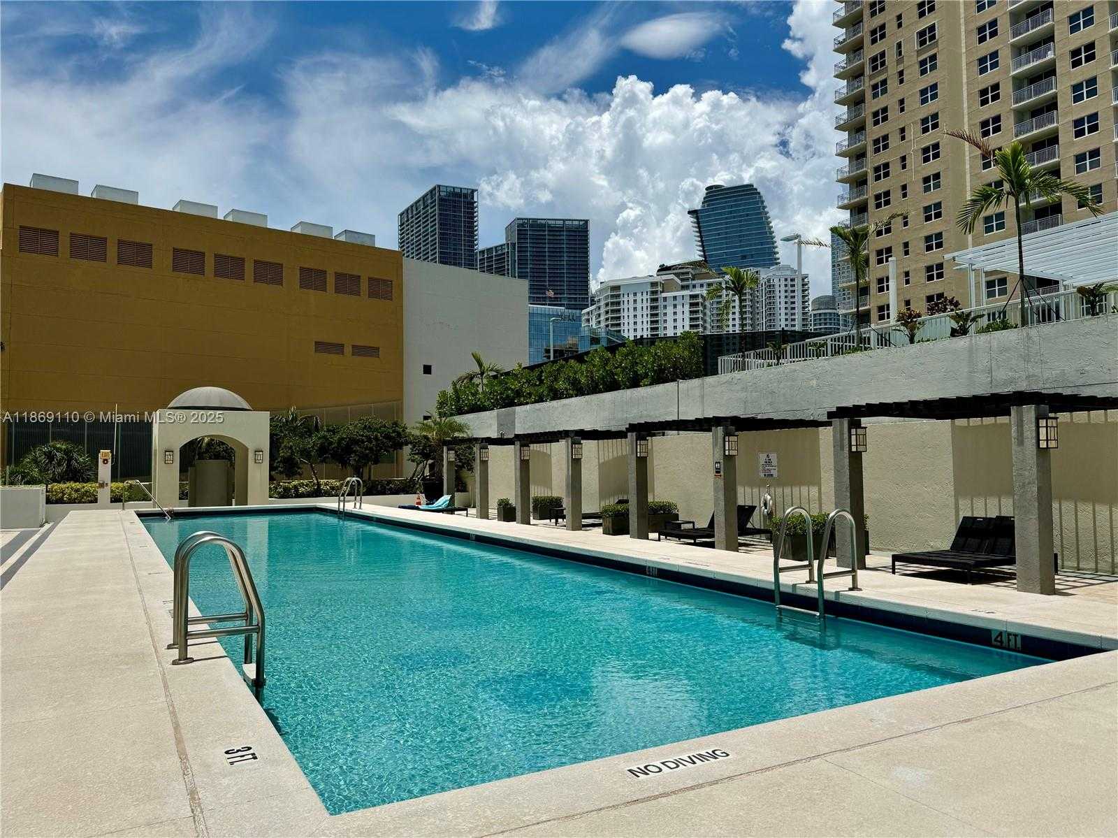 Small Image of 800 CLAUGHTON ISLAND DR #1502, Miami Number 13