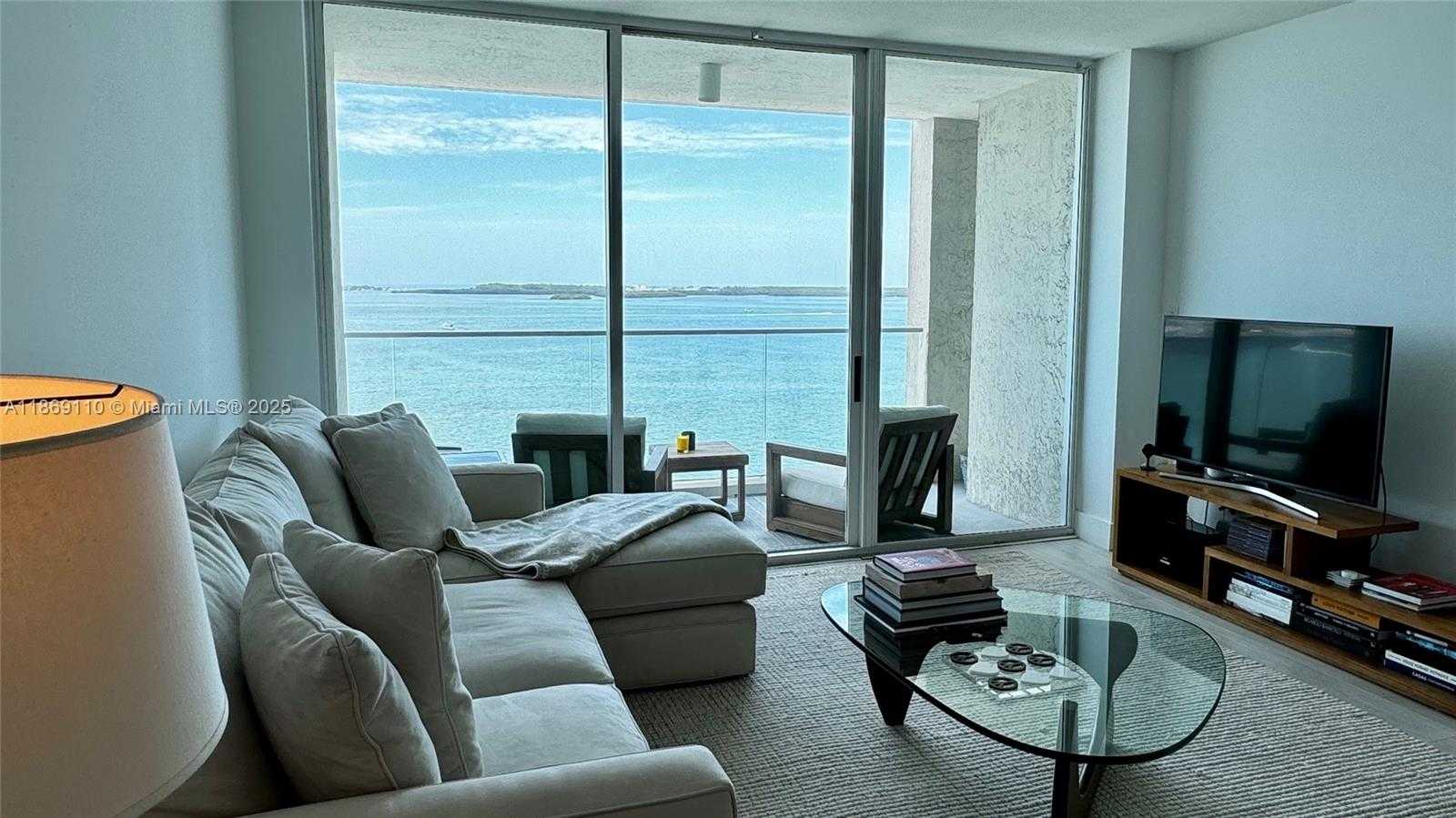 Small Image of 800 CLAUGHTON ISLAND DR #1502, Miami Number 2