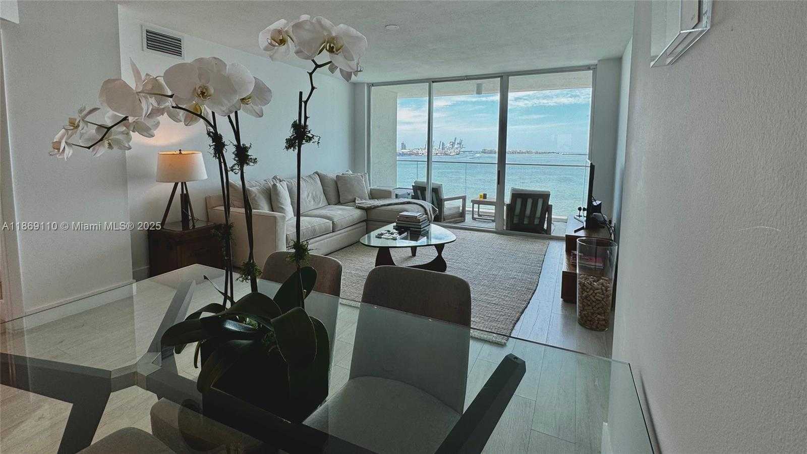 Small Image of 800 CLAUGHTON ISLAND DR #1502, Miami Number 3