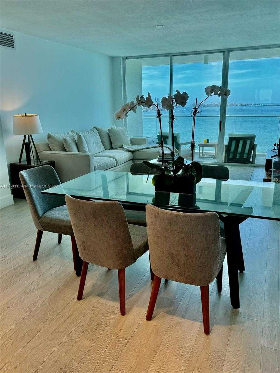 Small Image of 800 CLAUGHTON ISLAND DR #1502, Miami Number 4