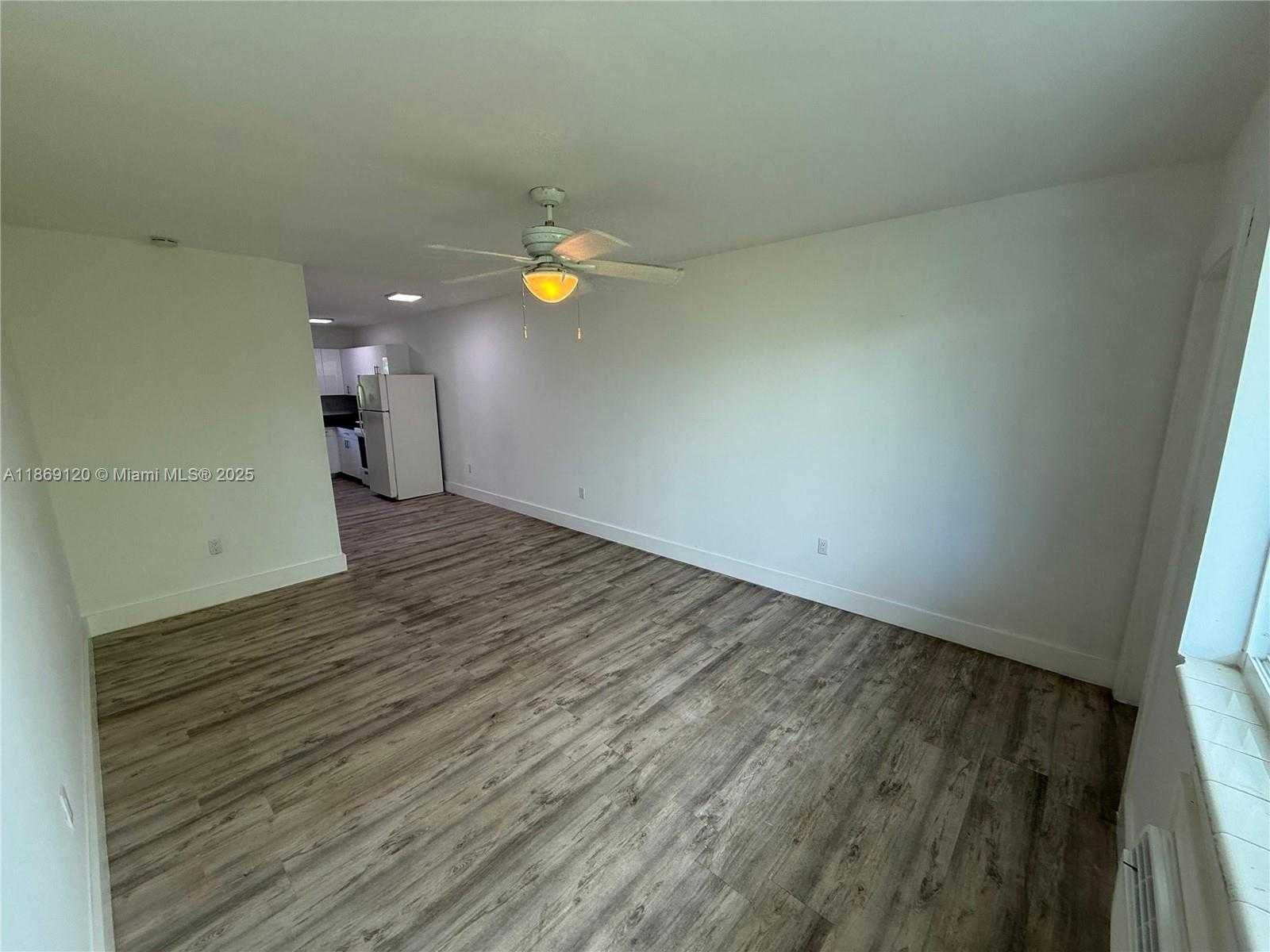 Small Image of 935 JEFFERSON AVE #11, Miami Beach Number 2