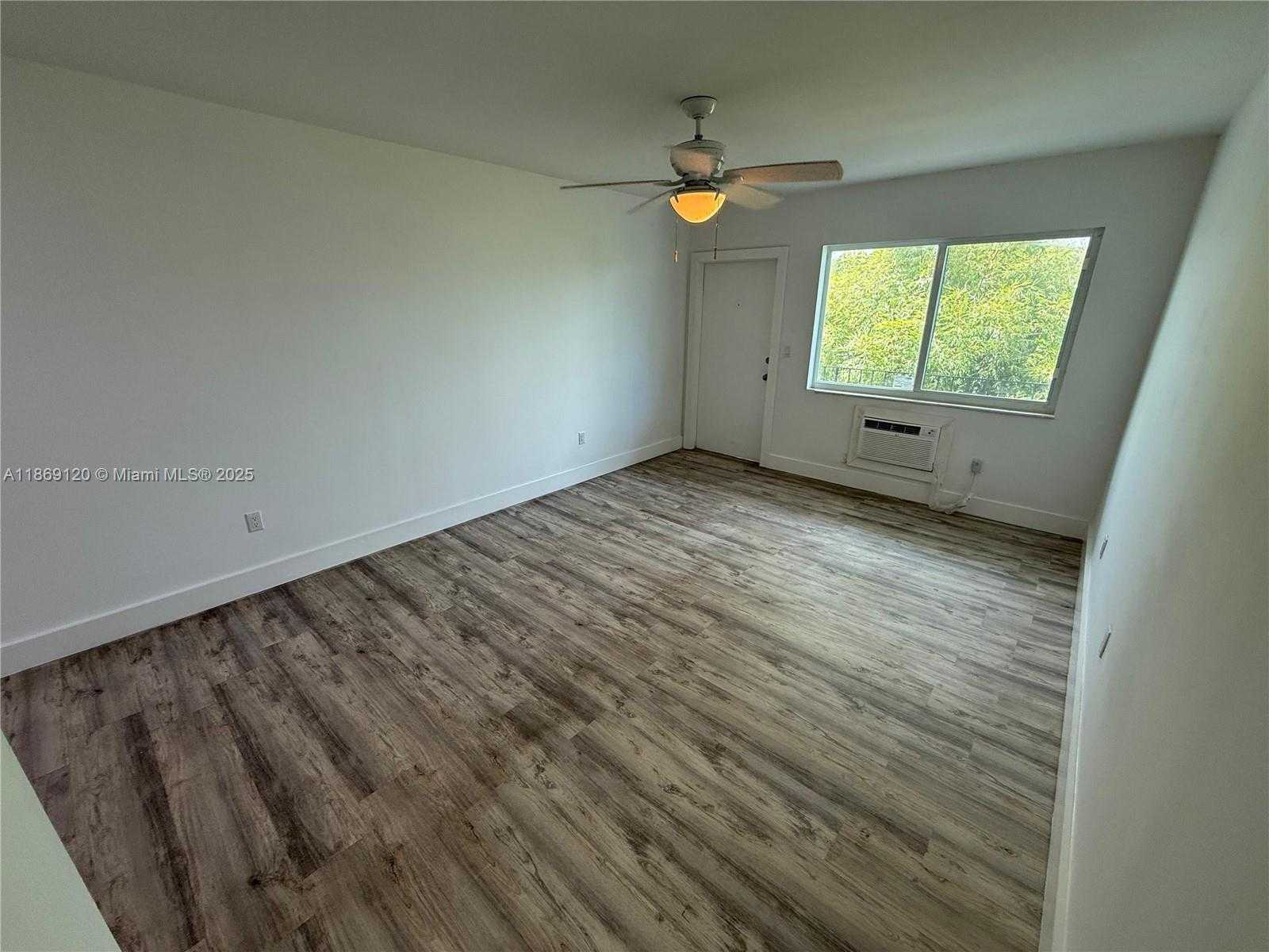 Small Image of 935 JEFFERSON AVE #11, Miami Beach Number 3