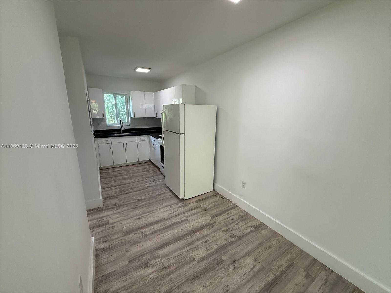 Small Image of 935 JEFFERSON AVE #11, Miami Beach Number 5