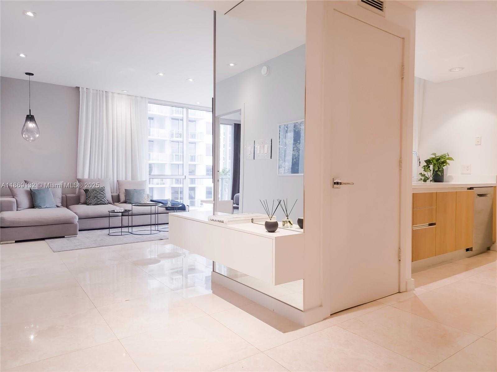 Small Image of 1060 BRICKELL AVE #1517, Miami Number 13