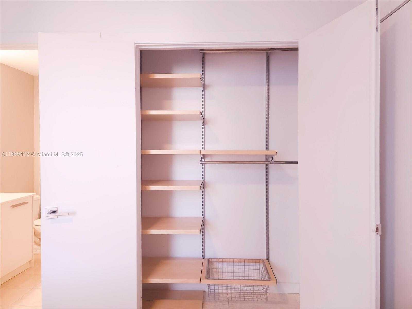 Small Image of 1060 BRICKELL AVE #1517, Miami Number 23