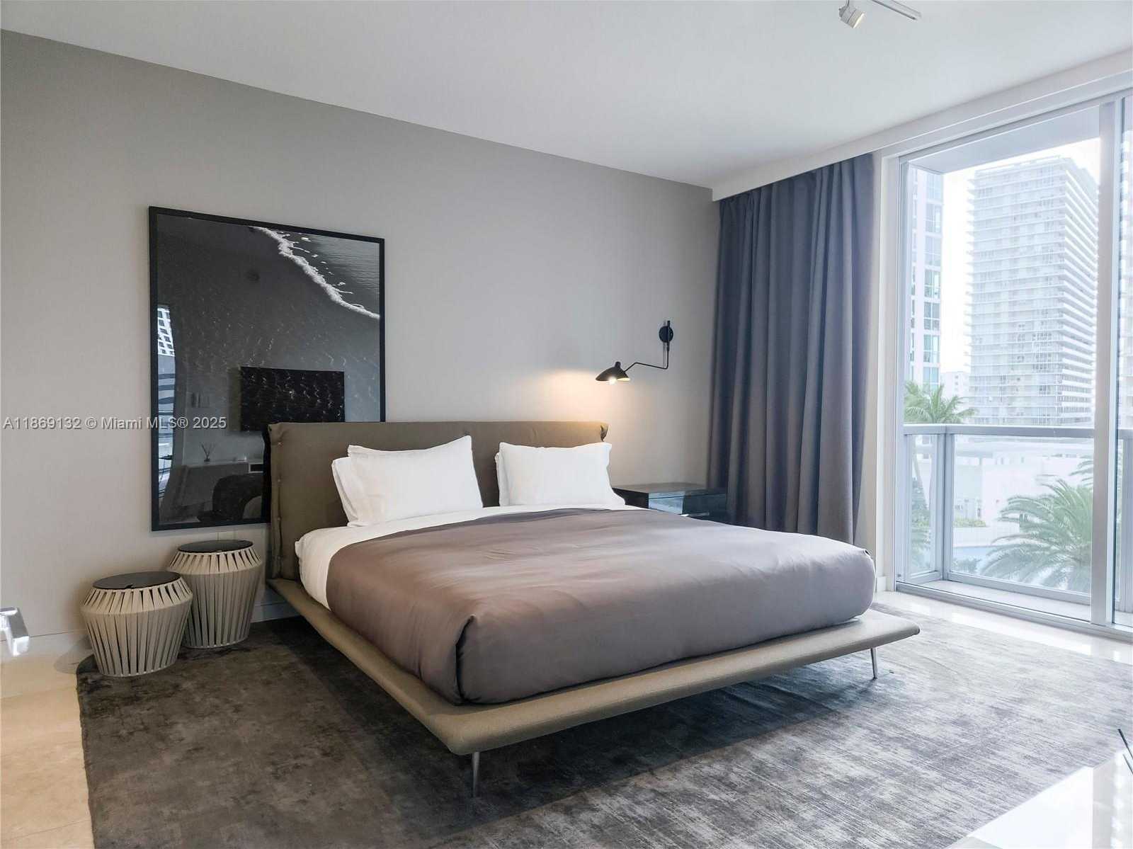 Small Image of 1060 BRICKELL AVE #1517, Miami Number 7