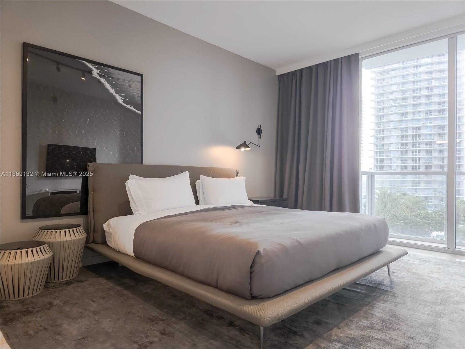 Small Image of 1060 BRICKELL AVE #1517, Miami Number 9