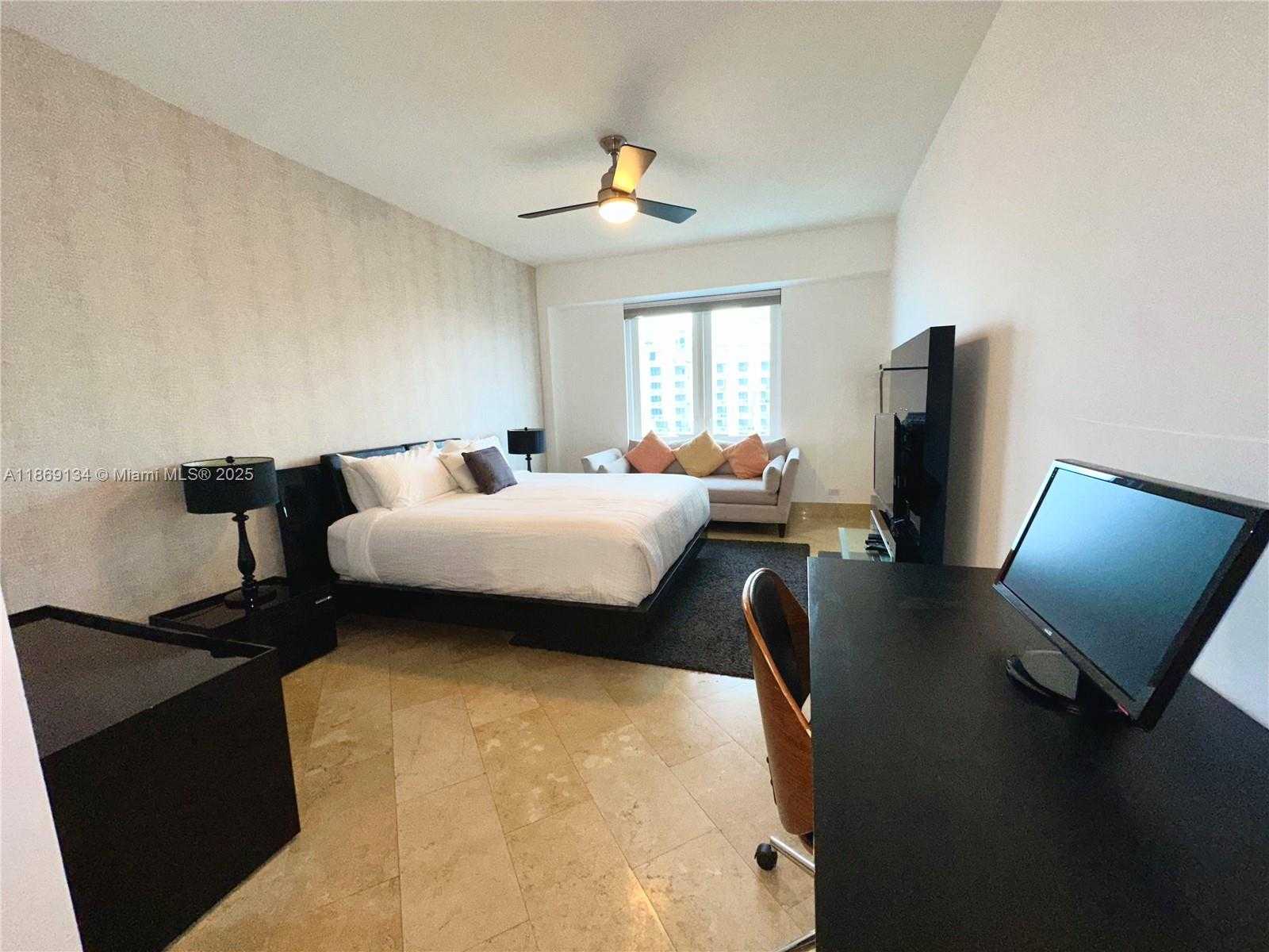 Small Image of 2301 COLLINS AVE #PH5, Miami Beach Number 14