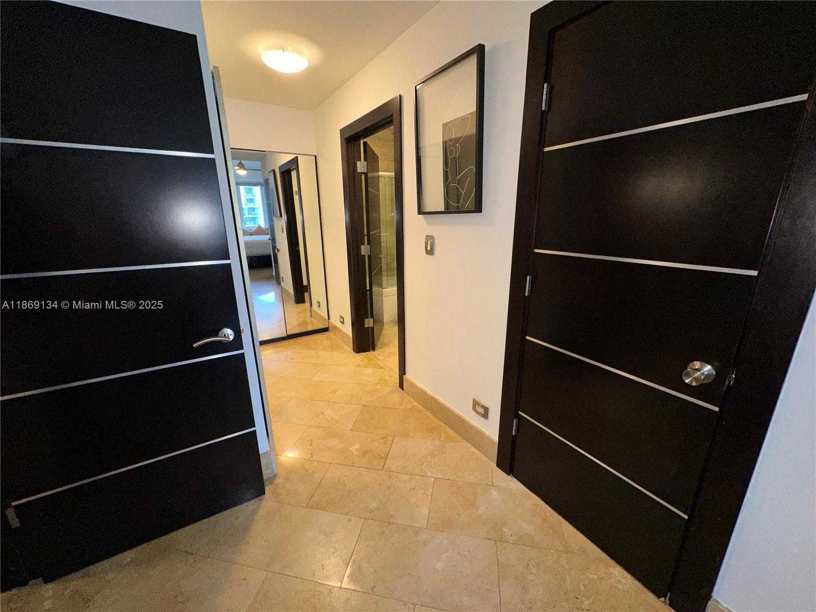 Small Image of 2301 COLLINS AVE #PH5, Miami Beach Number 15