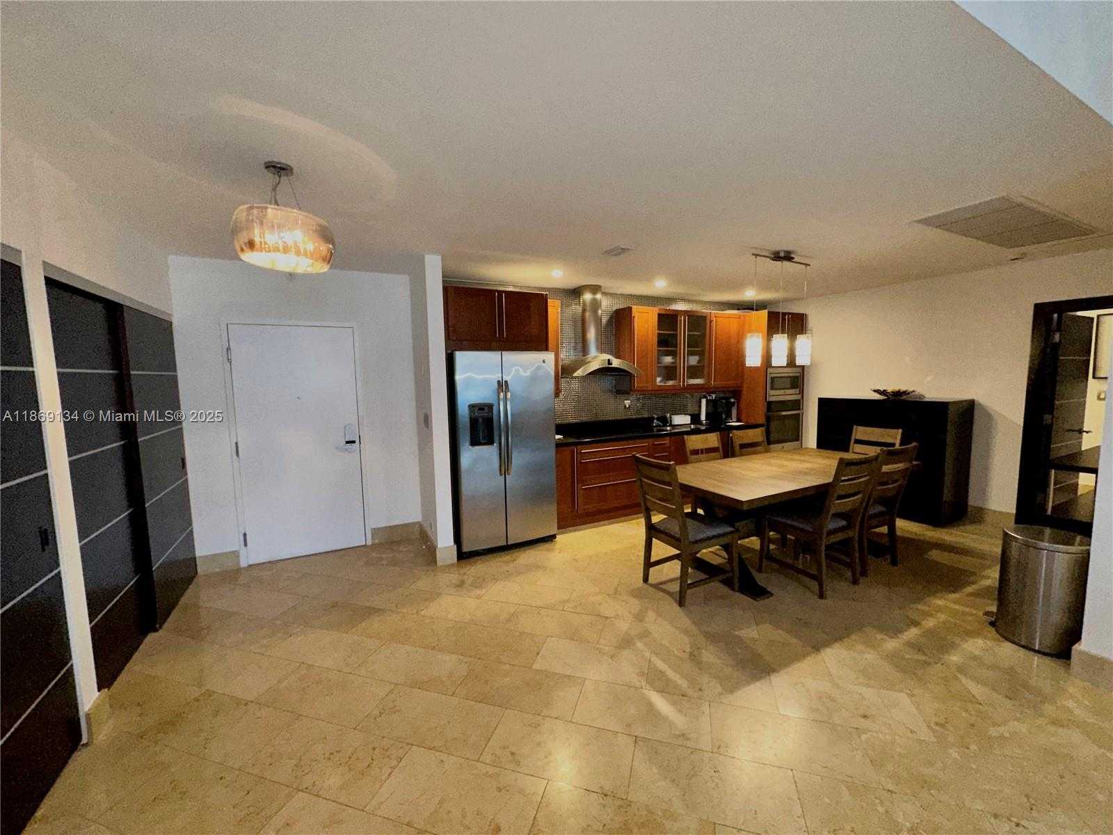 Small Image of 2301 COLLINS AVE #PH5, Miami Beach Number 7