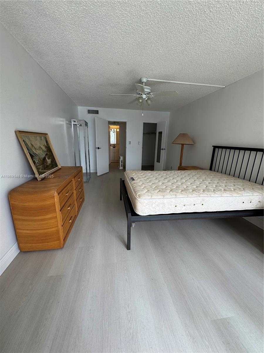 Small Image of 701 THREE ISLANDS BLVD #217, Hallandale Beach Number 7