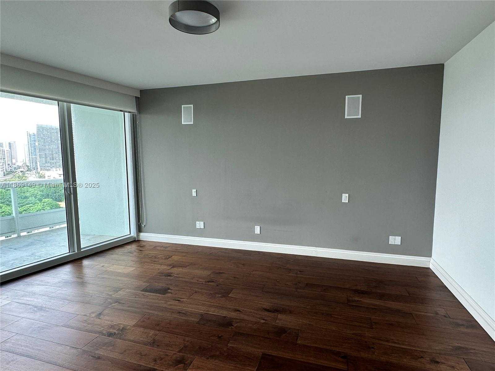 Small Image of 1643 BRICKELL AVE #1704, Miami Number 20